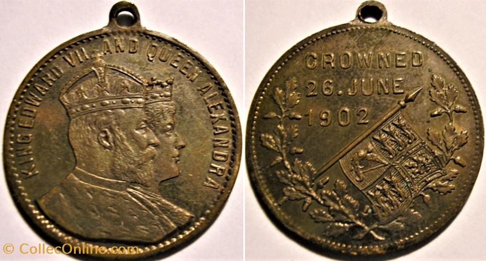Edward VII & Alexandra - Gilt Medalet Coronation 1902 (ex.2) medaille royaume uni edward vii alexandra gilt medalet coronation 1902 ex 2