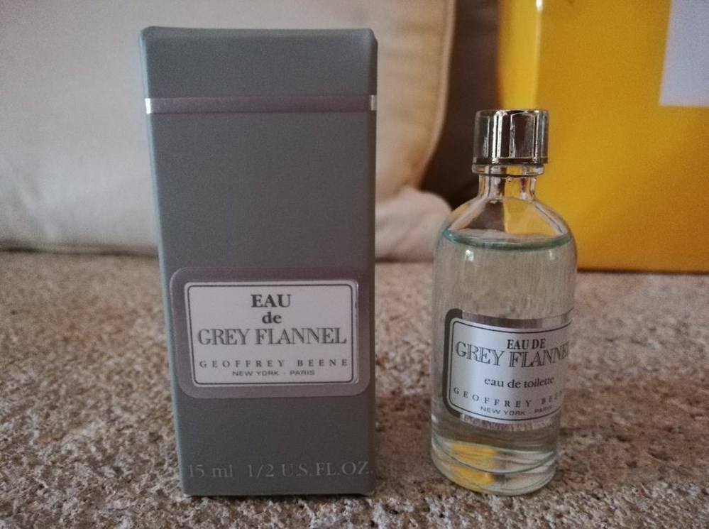 BEENE GEOFFREY EAU DE GREY FLANNEL parfums beaute miniatures beene geoffrey eau de grey flannel