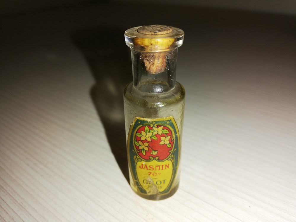 GILOT JASMIN parfums beaute miniatures gilot jasmin