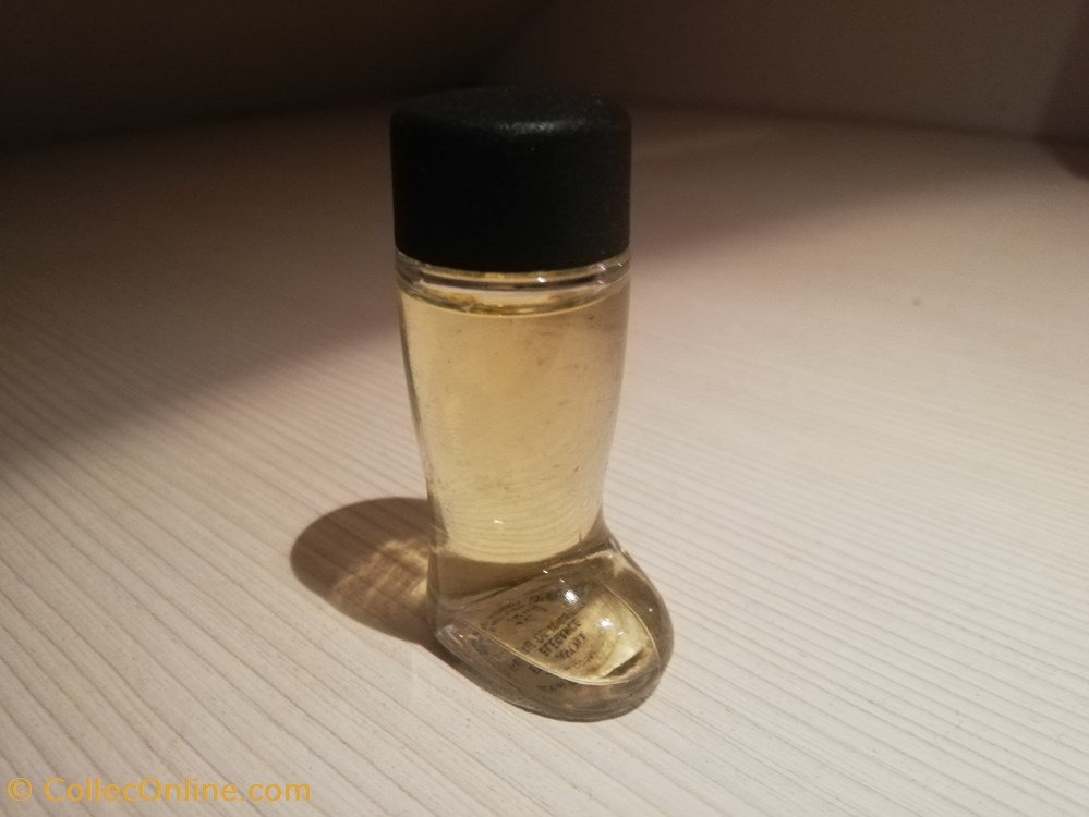 AVON CHRISTMAS BOOT SOFT MUSC parfums beaute miniatures avon christmas boot soft musc
