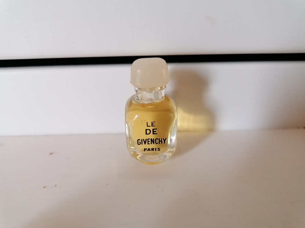 GIVENCHY LE DE parfums beaute miniatures givenchy le de