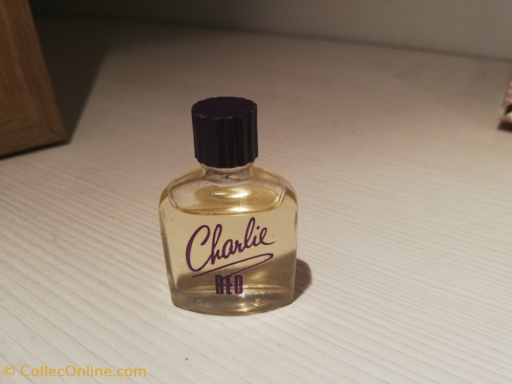 REVLON CHARLIE RED parfums beaute miniatures revlon charlie red
