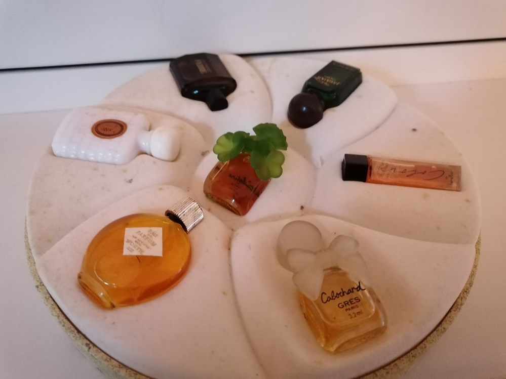 LAFAYETTE GALERIES COFFRET MULTIMARQUES parfums beaute miniatures lafayette galeries coffret multimarques