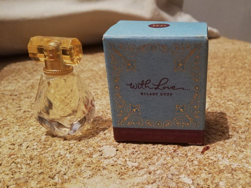 DUFF HILARY WITH LOVE parfums beaute miniatures duff hilary with love