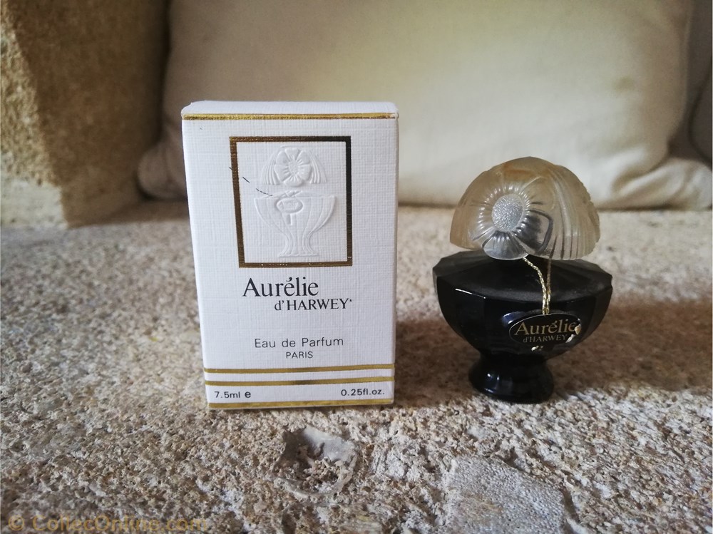 RIACHI AURELIE D'HARWEY parfums beaute miniatures riachi aurelie harwey