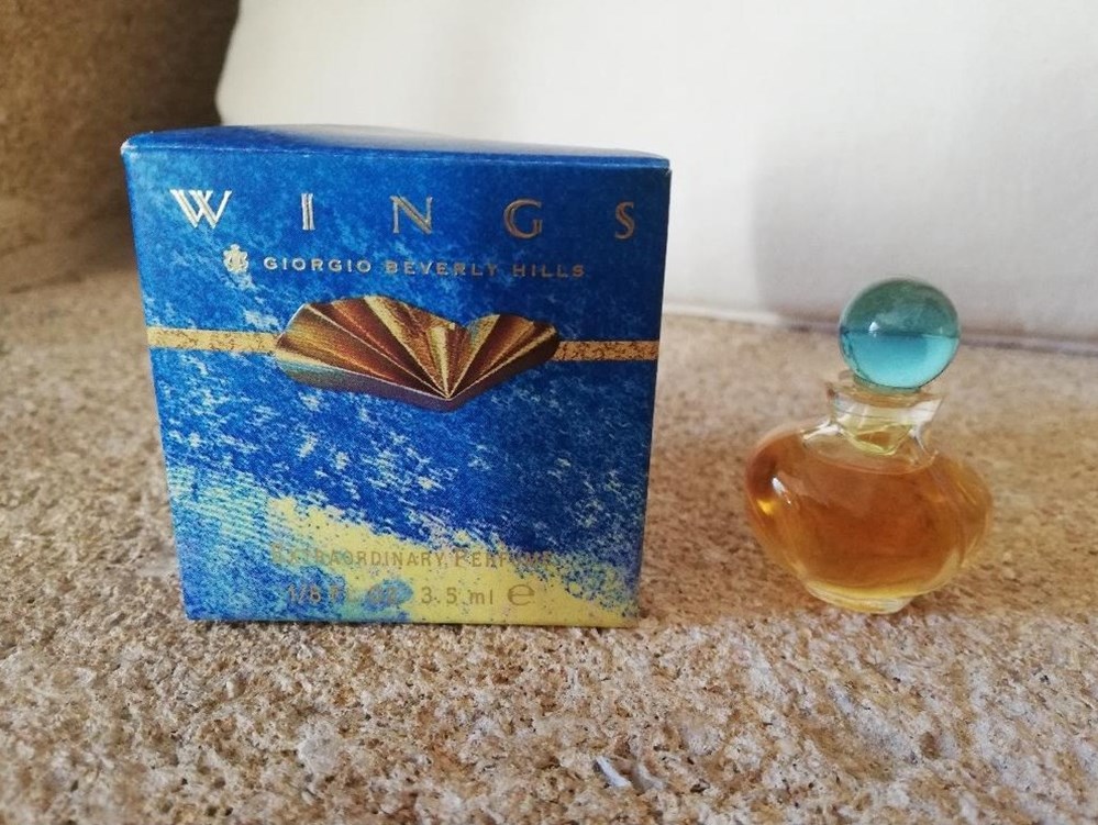 BEVERLY HILLS GIORGIO WINGS parfums beaute miniatures beverly hills giorgio wings
