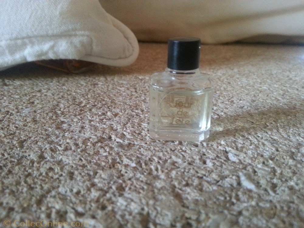ARTISAN PARFUMEUR JOUR DE FETE parfums beaute miniatures artisan parfumeur jour de fete