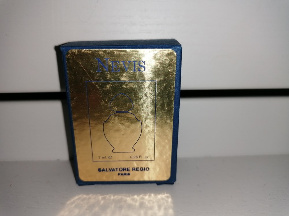 REGIO SALVATORE NEVIS parfums beaute miniatures regio salvatore nevis
