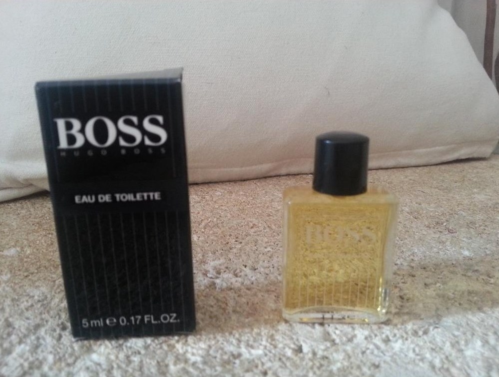 BOSS HUGO EAU DE TOILETTE parfums beaute miniatures boss hugo eau de toilette