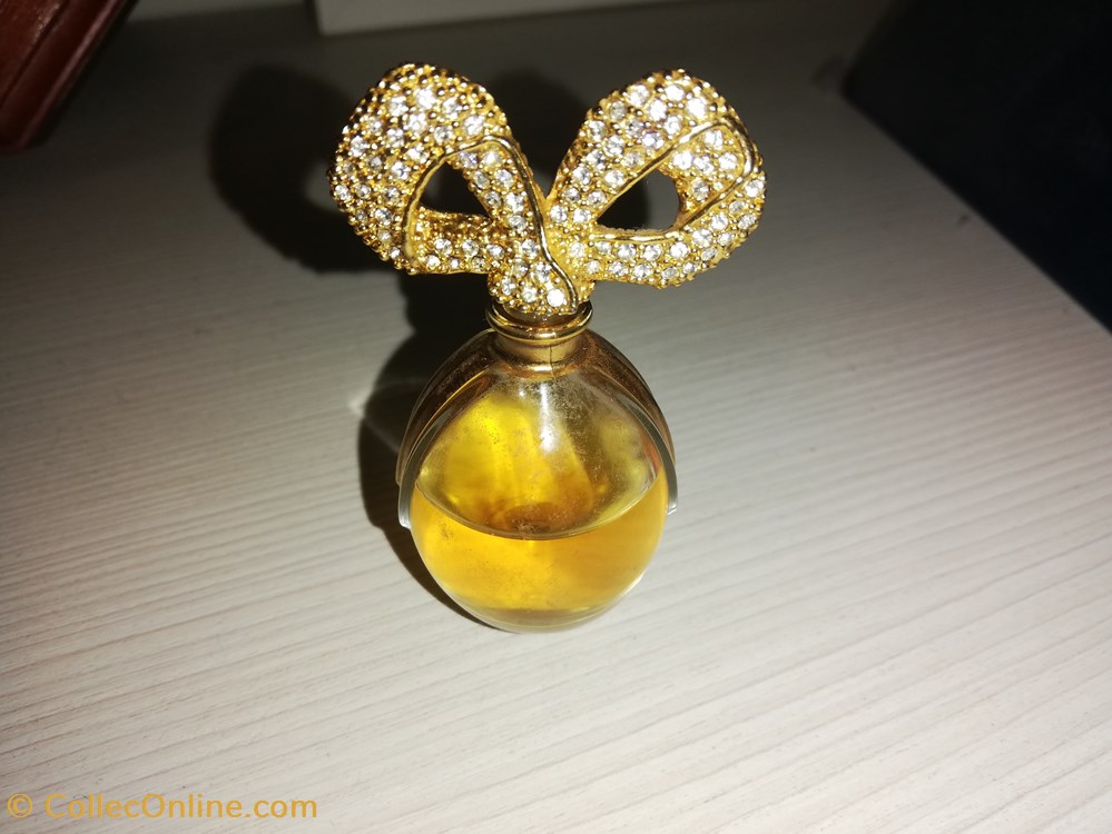 TAYLOR ELISABETH WHITE DIAMONDS parfums beaute miniatures taylor elisabeth white diamonds