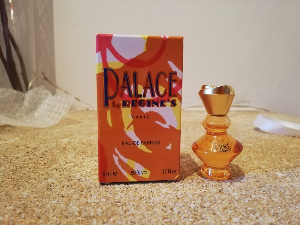 REGINE PALACE parfums beaute miniatures regine palace