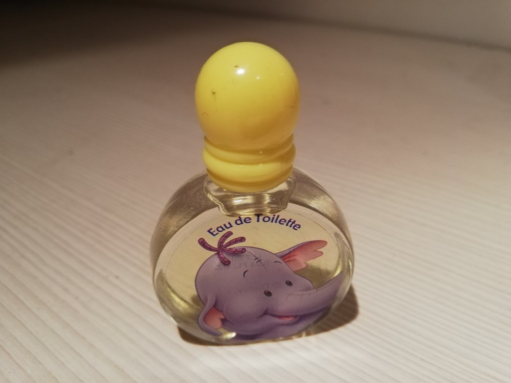 AIR VAL COLLECTION WINNIE THE POOH OLIFANT parfums beaute miniatures air val collection winnie the pooh olifant