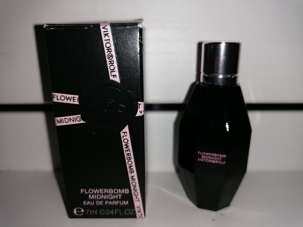 VIKTOR ET ROLF FLOWERBOMB MIDNIGHT parfums beaute miniatures viktor et rolf flowerbomb midnight