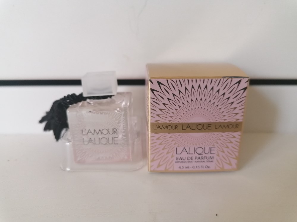 LALIQUE AMOUR parfums beaute miniatures lalique amour