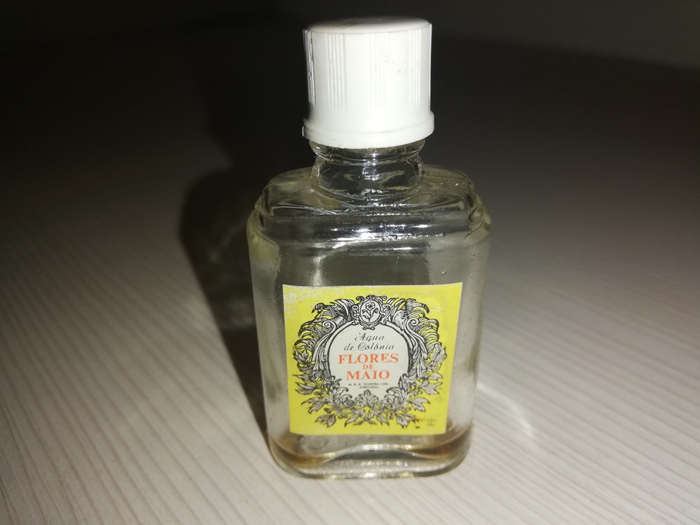 NON IDENTIFIE FLORES DI MAIO parfums beaute miniatures non identifie flores di maio