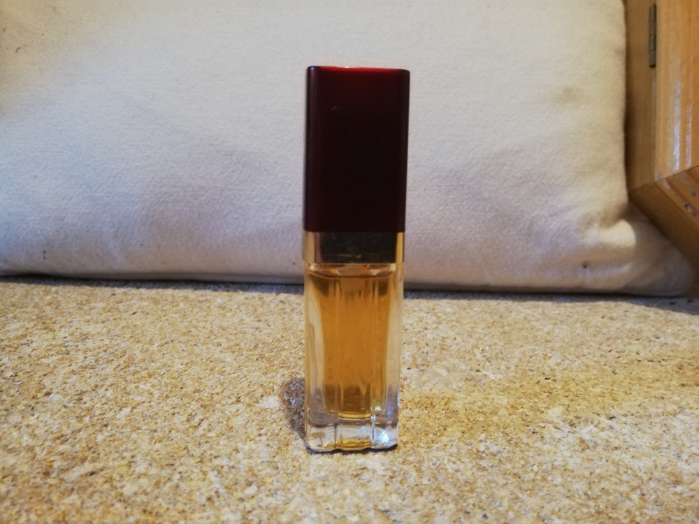 FIVE STARS FRAGRANCES ROYAL SECRET - Perfumes and Beauty - Fragrances