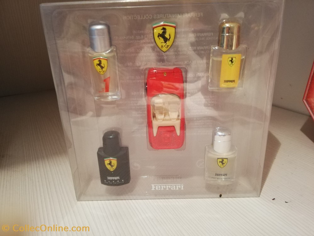 FERRARI RED COFFRET FETE DES PERES 2002 parfums beaute miniatures ferrari red coffret fete des peres 2002