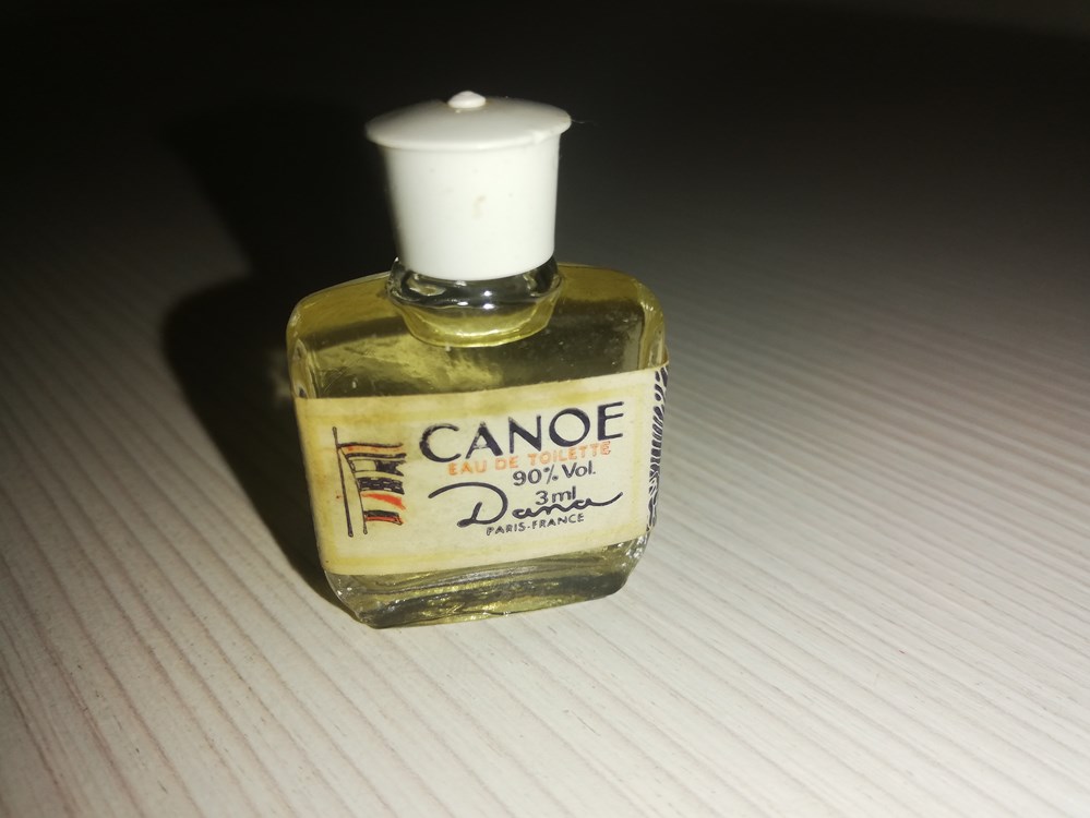 DANA CANOE parfums beaute miniatures dana canoe