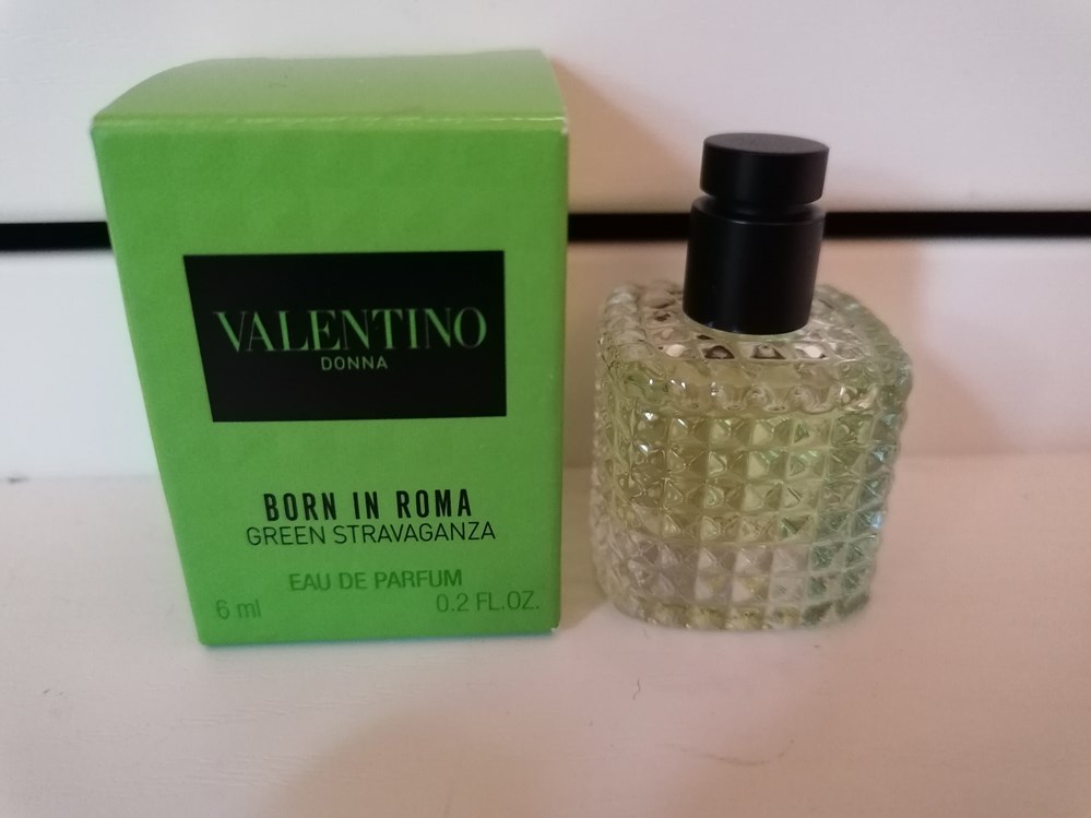 parfums beaute miniatures valentino born in roma green stravaganza