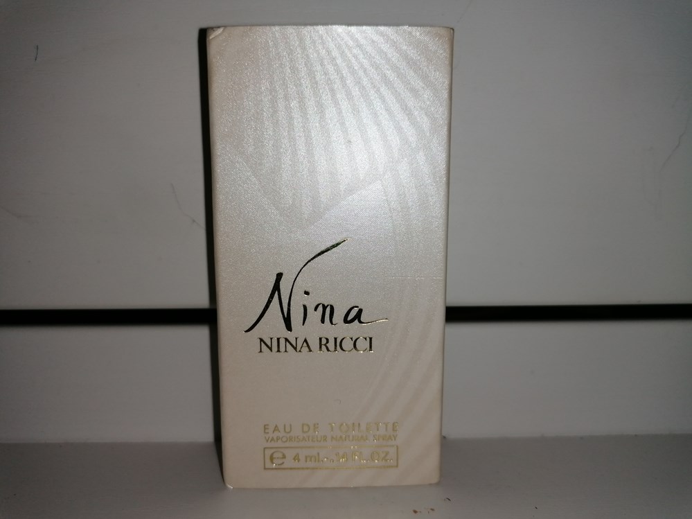 RICCI NINA parfums beaute miniatures ricci nina
