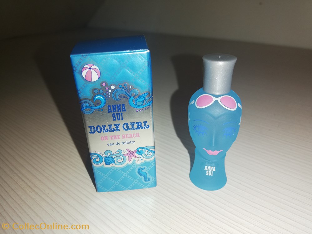 SUI ANNA DOLLY GIRL ON THE BEACH parfums beaute miniatures sui anna dolly girl on the beach