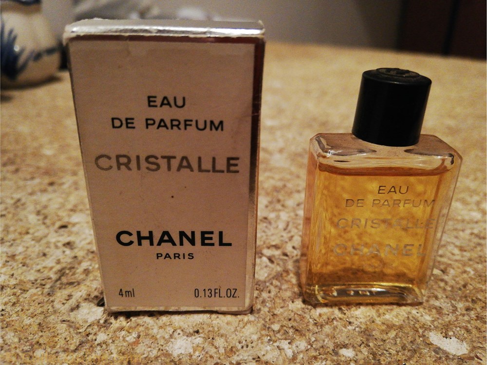 Crystal Noir by Versace 3 oz Eau de Parfum Spray / Women