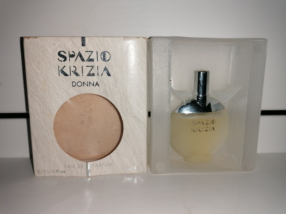 KRIZIA SPAZIO DONNA parfums beaute miniatures krizia spazio donna