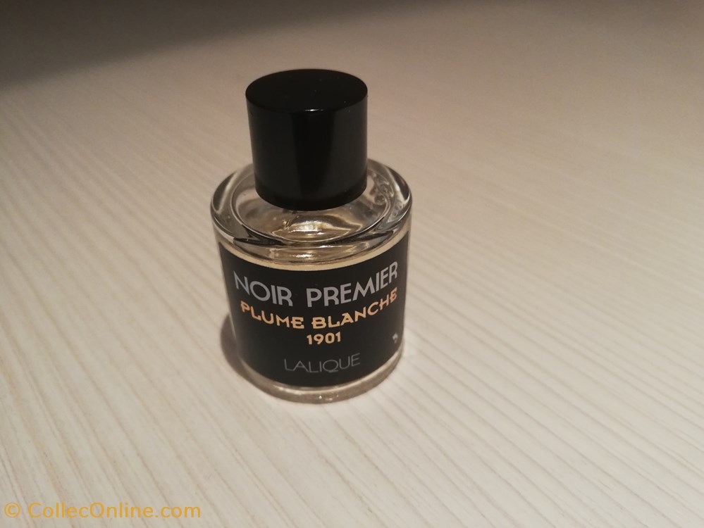 parfums beaute miniatures lalique noir premier plume blanche 1901