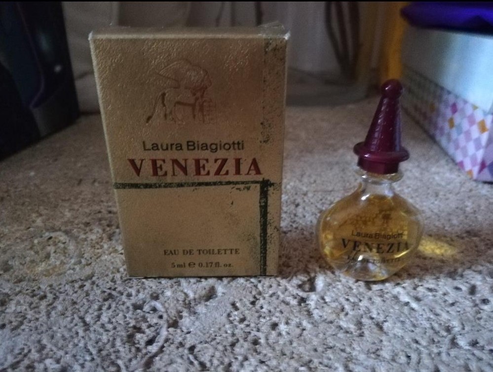 BIAGIOTTI LAURA VENEZIA parfums beaute miniatures biagiotti laura venezia