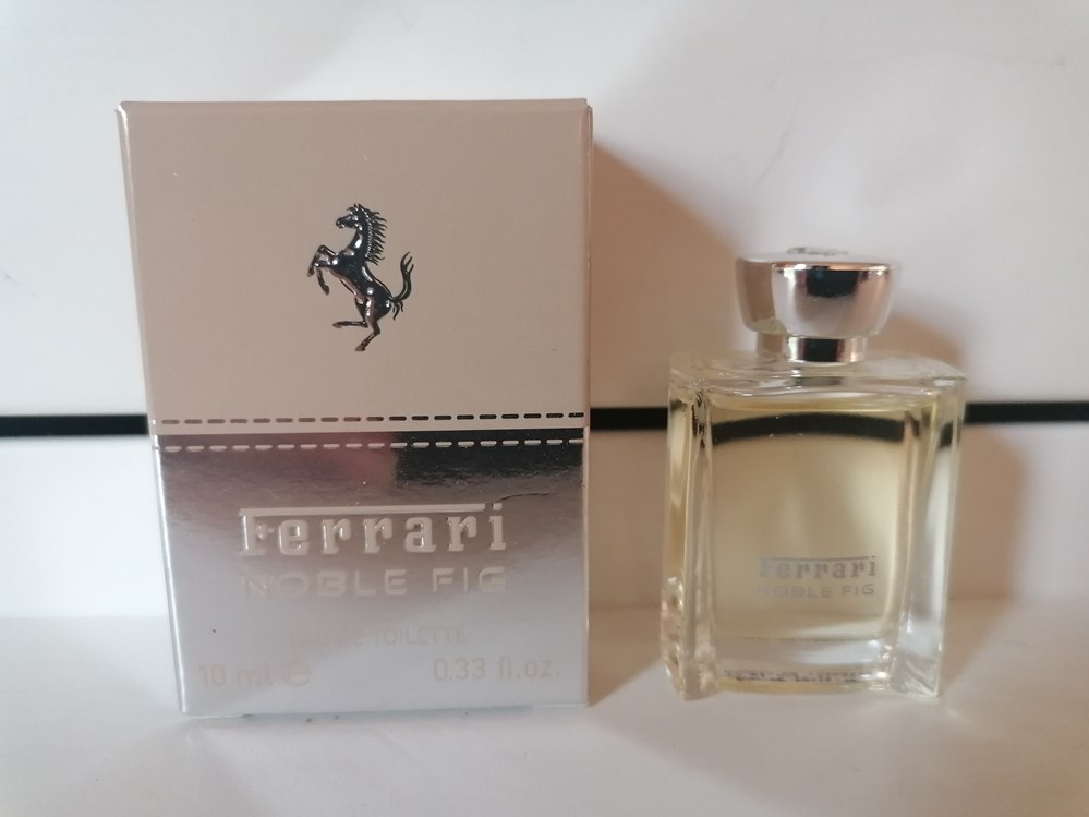 FERRARI NOBLE FIG parfums beaute miniatures ferrari noble fig