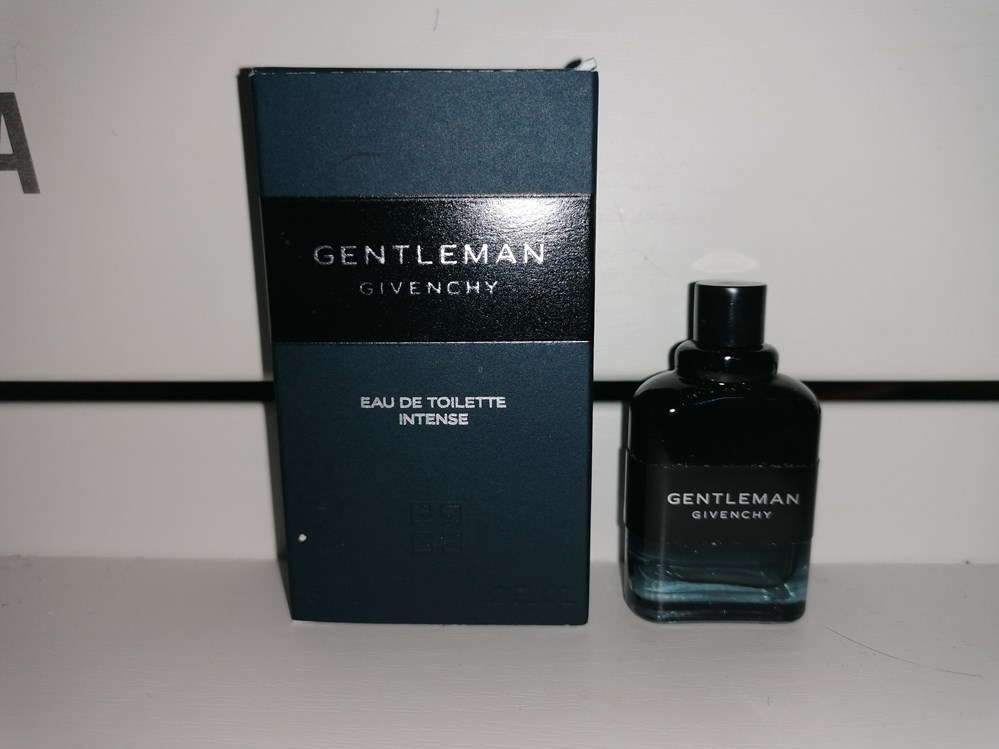GIVENCHY GENTLEMAN INTENSE parfums beaute miniatures givenchy gentleman intense
