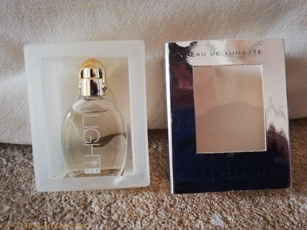 TRUSSARDI LIGHT HER parfum beaute miniature de trussardi light her