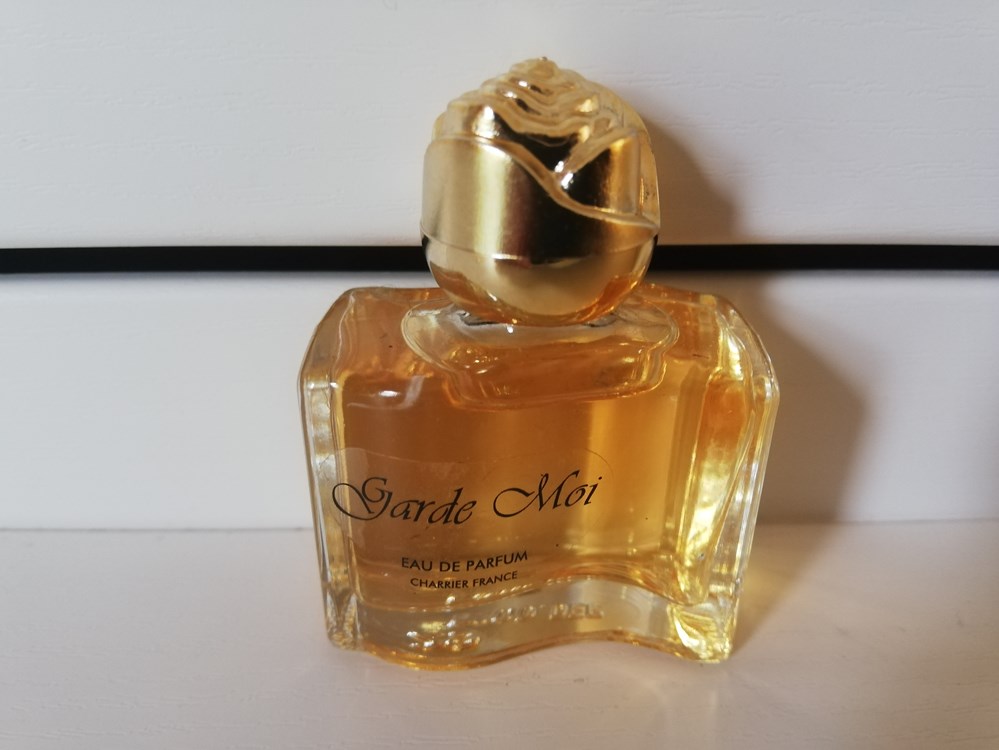 parfums beaute miniatures charrier garde moi