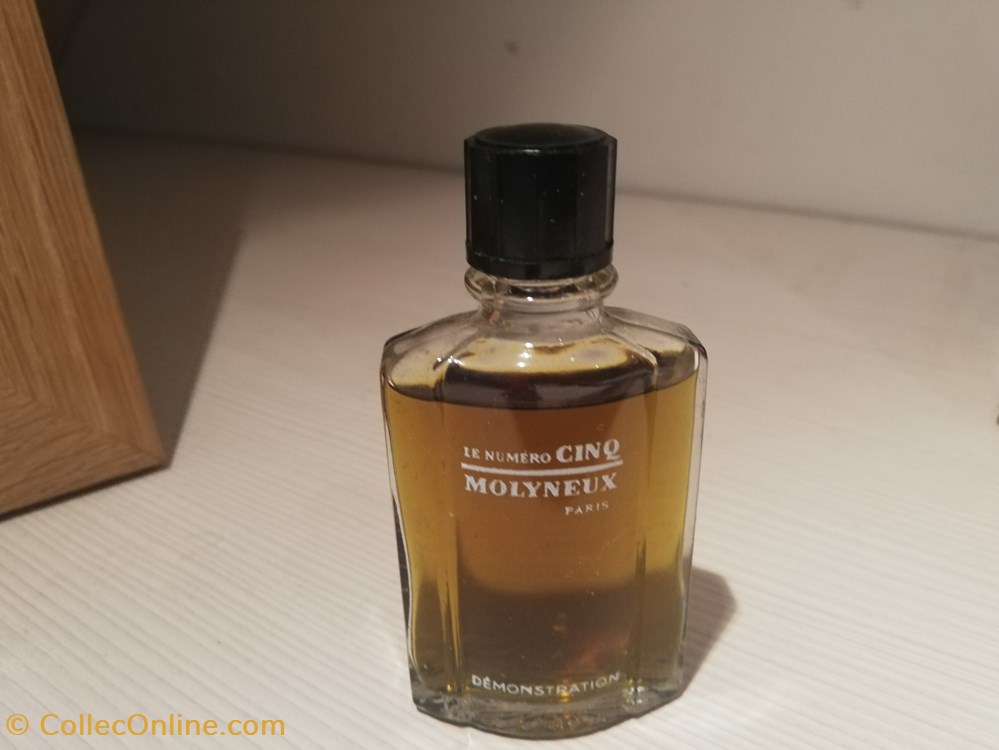 MOLYNEUX LE NUMERO CINQ parfums beaute miniatures molyneux le numero cinq