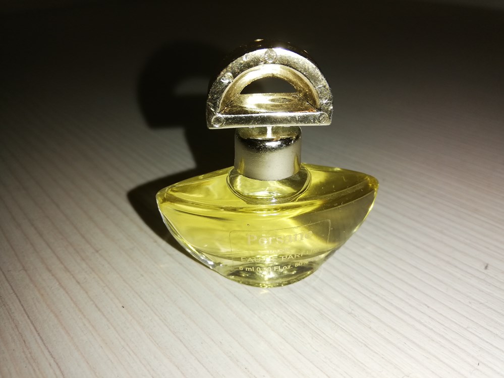 NON IDENTIFIE PERSANE parfums beaute miniatures non identifie persane