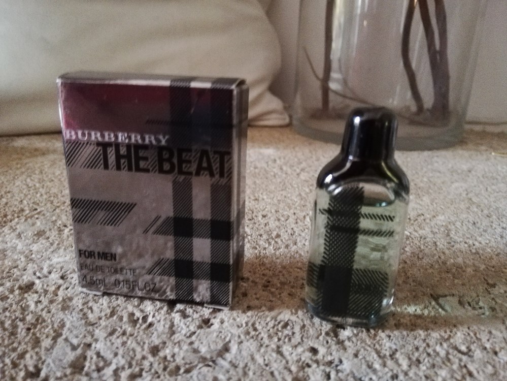 BURBERRY THE BEAT FOR MEN parfums beaute miniatures burberry the beat for men
