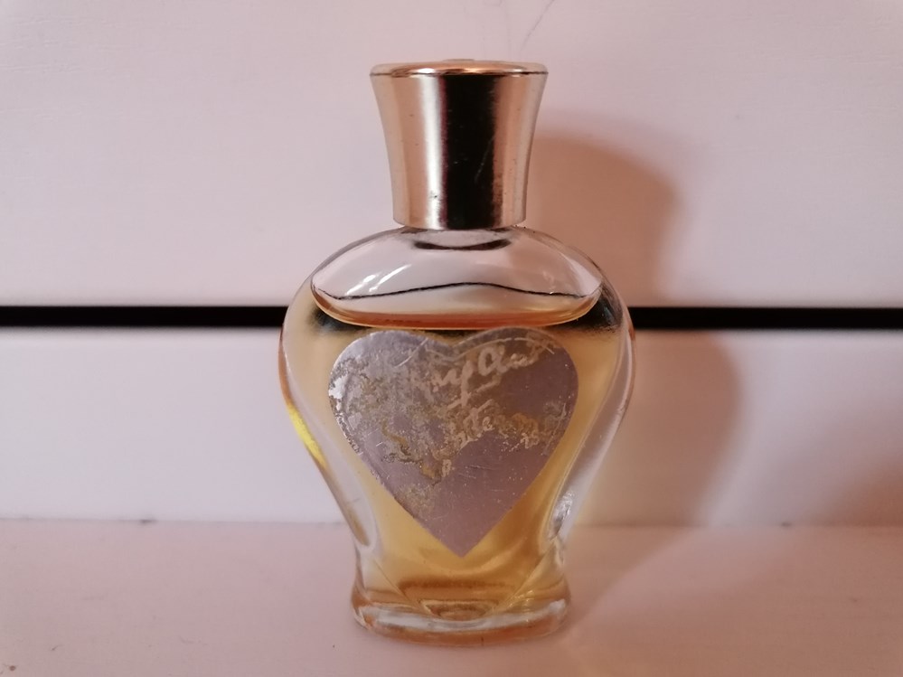EVYAN WHITE SHOULDERS parfums beaute miniatures evyan white shoulders