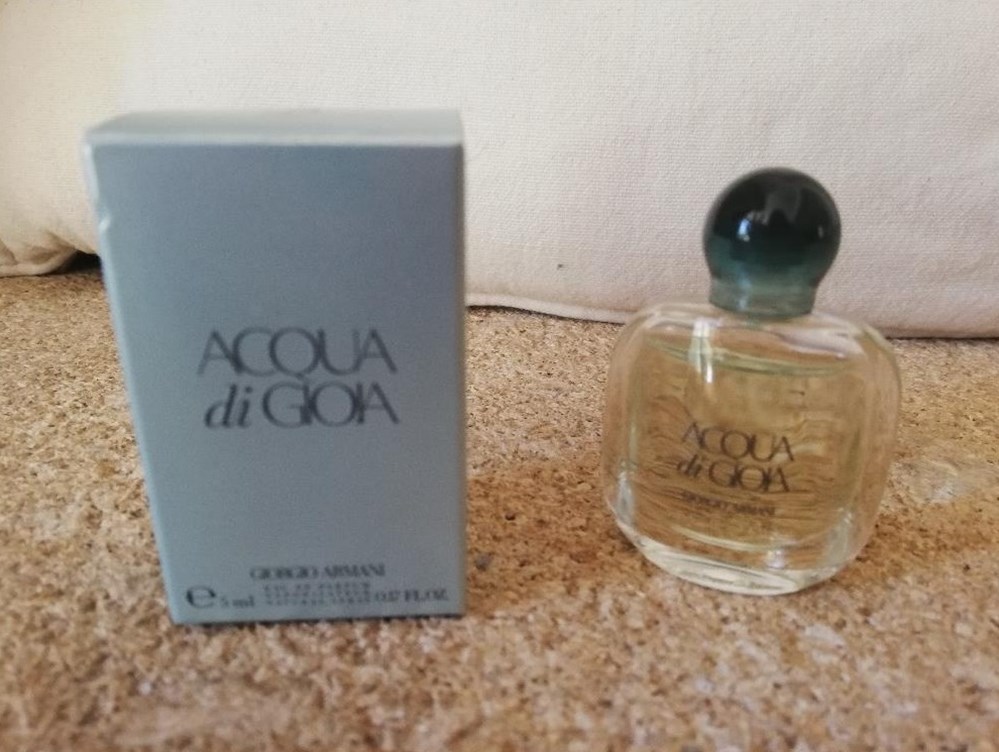 ARMANI ACQUA DI GIOA parfums beaute miniatures armani acqua di gioa