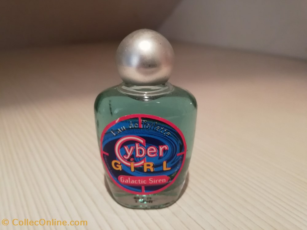 CYBER GIRL GALACTIC SIREN parfums beaute miniatures cyber girl galactic siren
