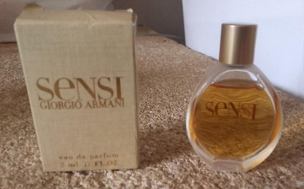 ARMANI SENSI parfums beaute miniatures armani sensi