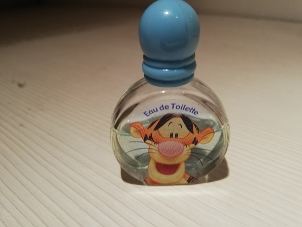 AIR VAL COLLECTION WINNIE THE POOH TIGROU parfums beaute miniatures air val collection winnie the pooh tigrou