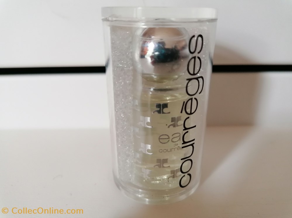 COURREGE EAU parfums beaute miniatures courrege eau