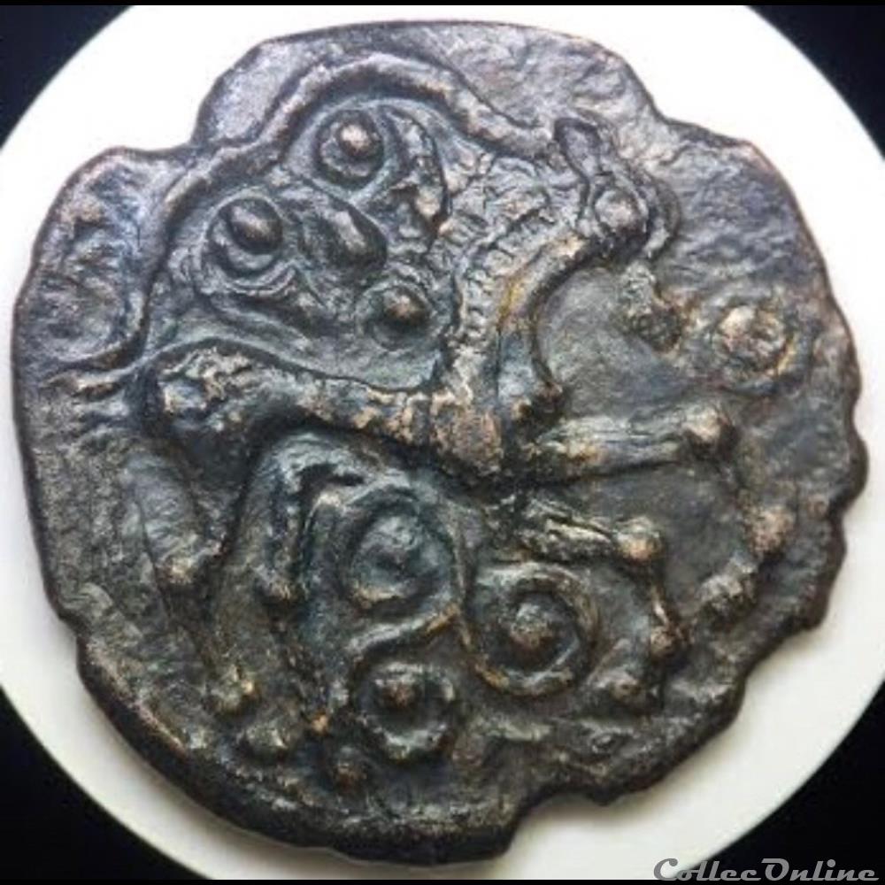 Bronze au cheval, au masque et au triskèle - Ambiens - DT.368 monnaies antiques av jc ap celtes bronze au cheval au masque et au triskele ambiens dt 368