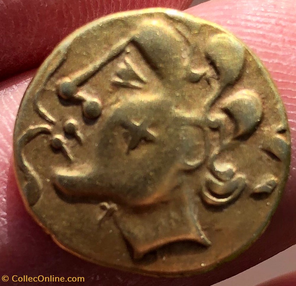 Hémistatère à l'aigle, variante monnaies antiques av jc ap celtes hemistatere a aigle variante