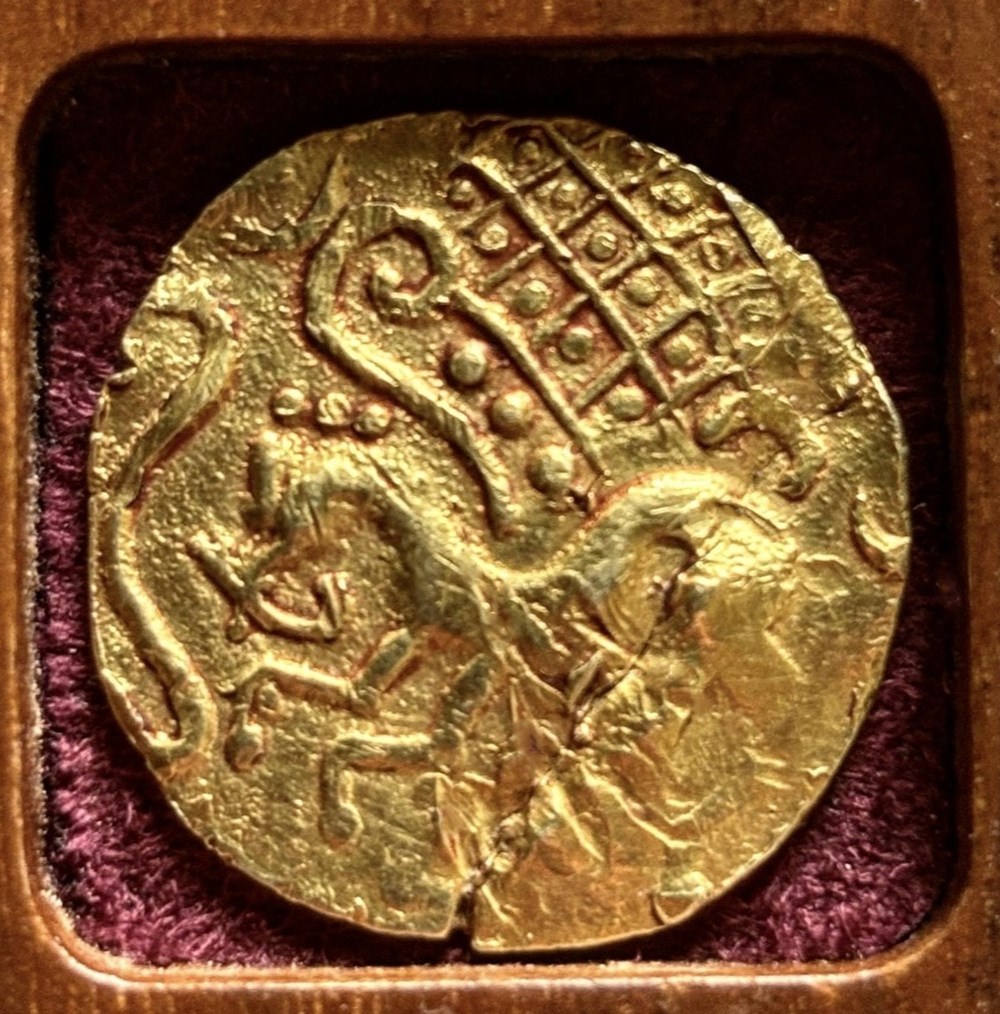 Statère d'or Parisiaque monnaies antiques celtes statere or parisiaque
