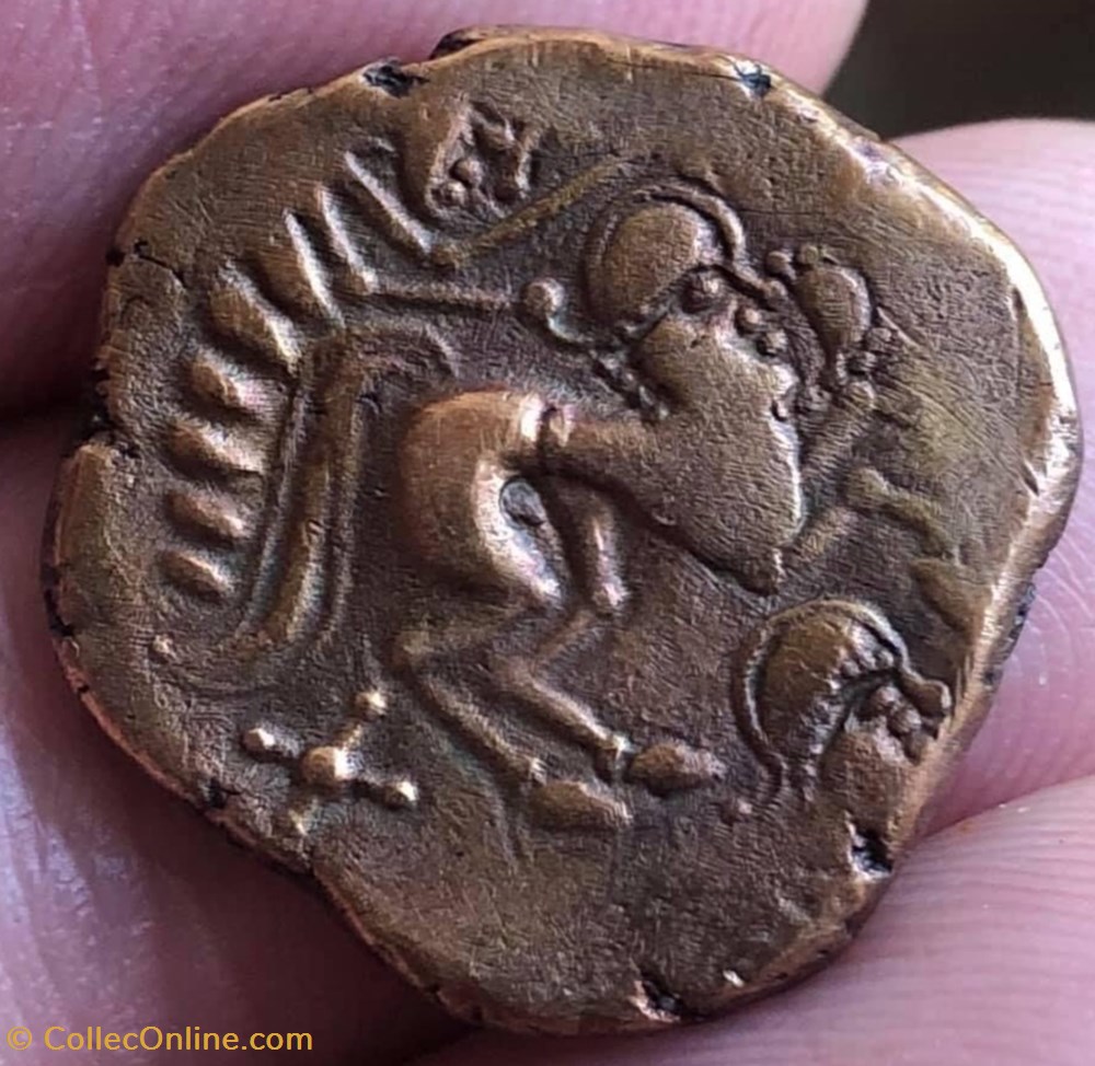 monnaies antiques av jc ap celtes statere d electrum a la petite tete droit et revers a droite