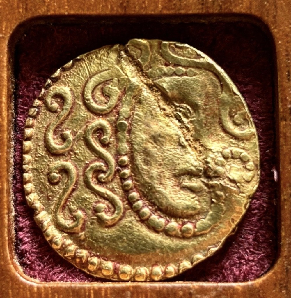 Statère d'or Parisiaque monnaies antiques celtes statere or parisiaque