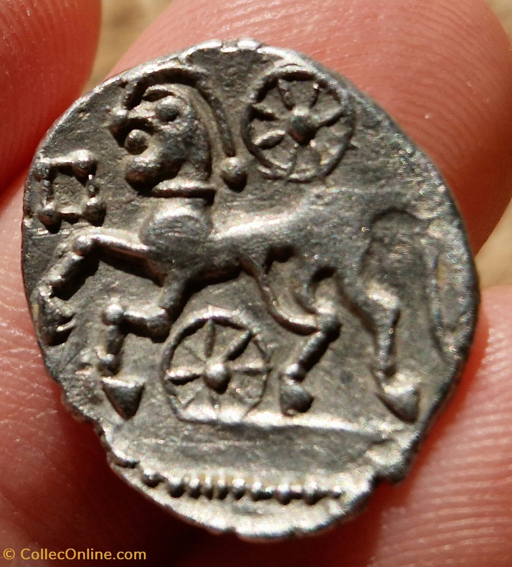 Drachme aux roues et au cheval androcéphale monnaies antiques celtes drachme aux roues et au cheval androcephale
