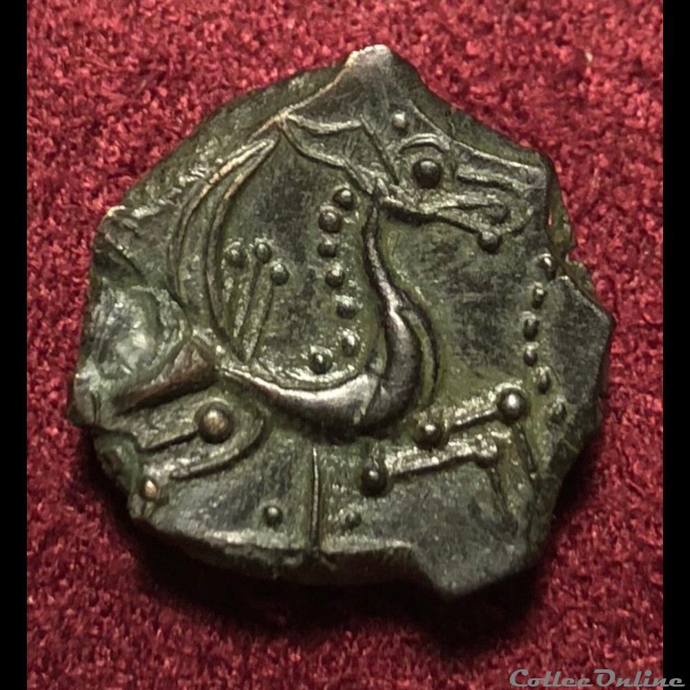Bronze au pégase - Carnutes - DT.2603 monnaies antiques av jc ap celtes bronze au pegase carnutes dt 2603