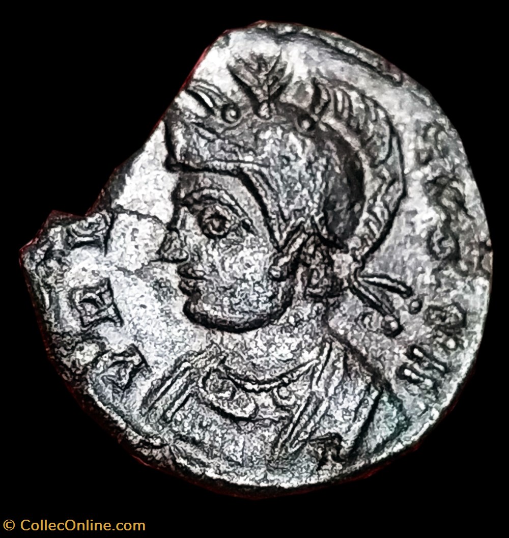 VRBS – ROMA - Lyon - RIC.247 - 330/331 monnaies antiquite av jc ap romaines republicaines imperiales vrbs roma lyon ric 247 330 331